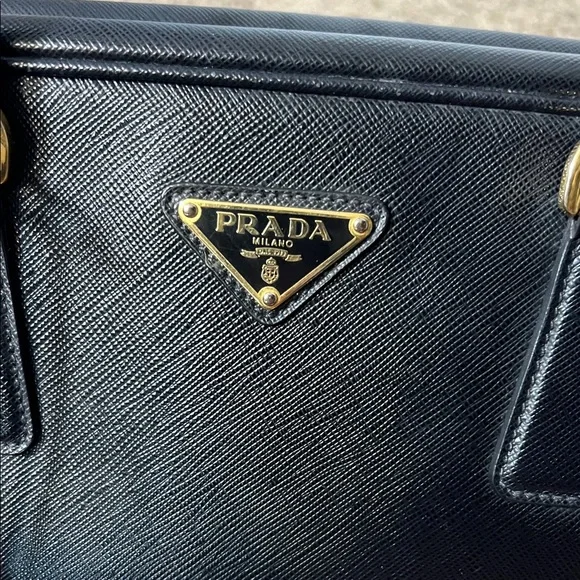3284 Prada Black Saffiano Leather Tote - Picture 9 of 13